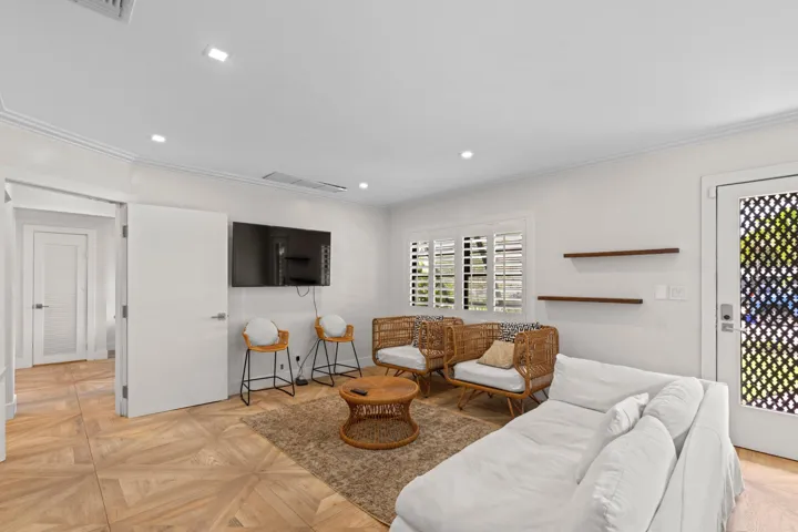 Guest suite living area / family room.