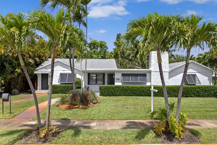 Spacious mid-century modern home in coveted College Park.