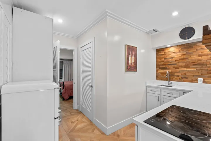 Guest suite kitchen.