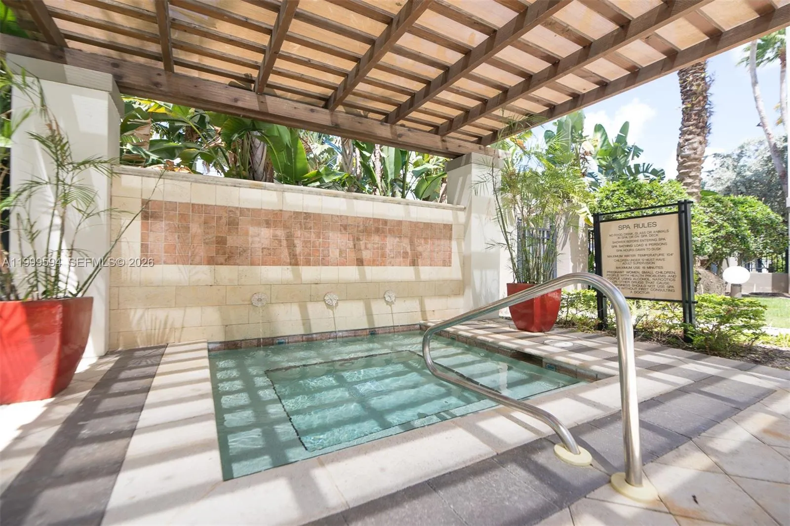 JACUZZI