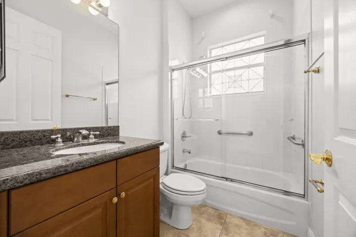 2nd Bathroom