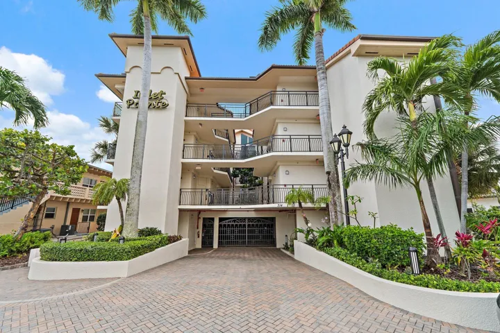 inlet pointe building