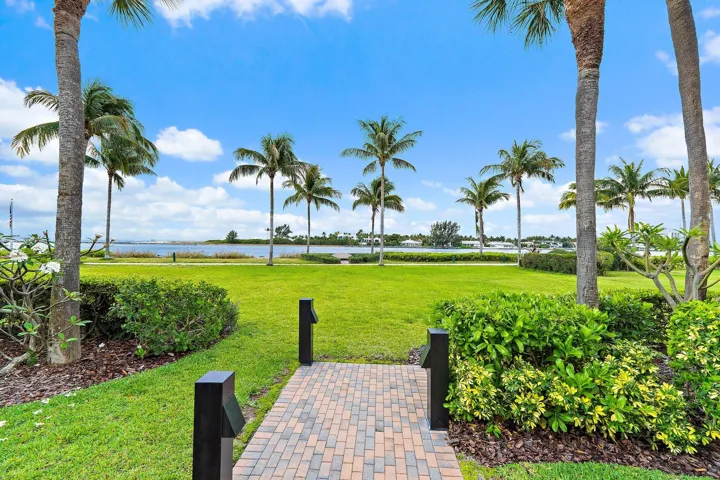 013-314InletWay-101-PalmBeachShores