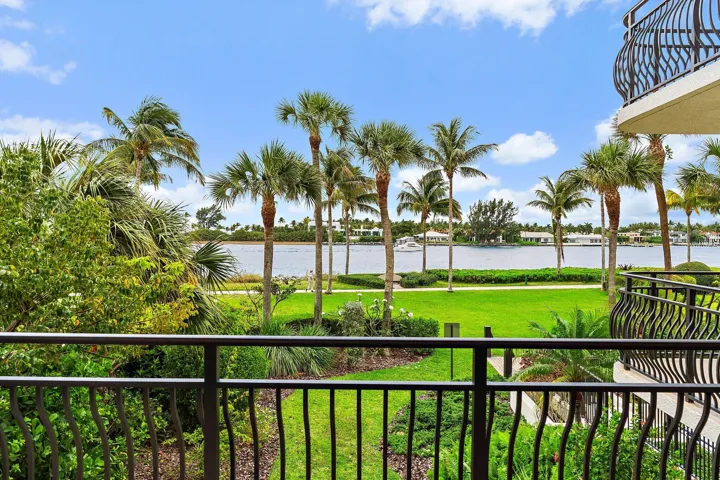 047-314InletWay-101-PalmBeachShores