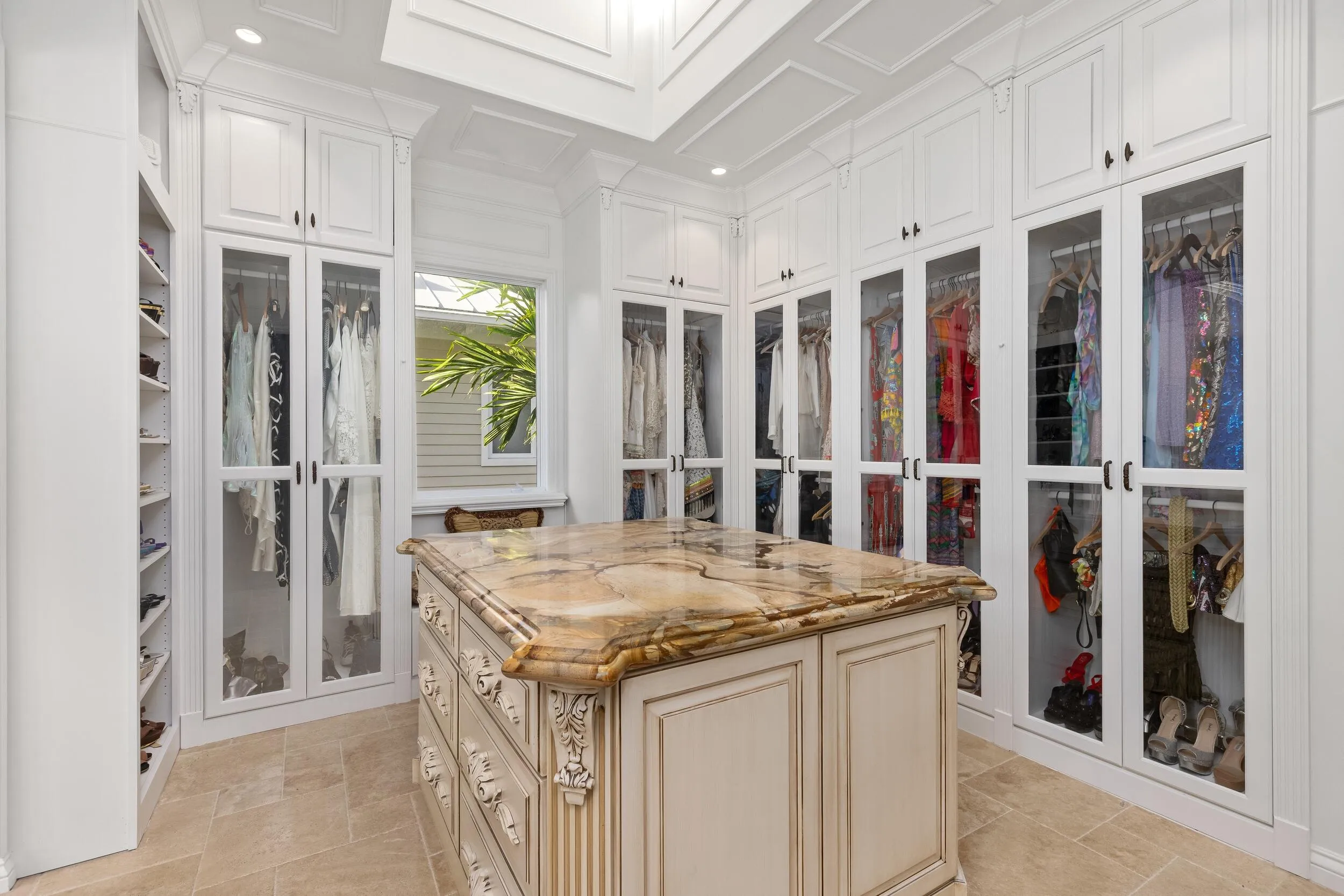 Master Closet 2