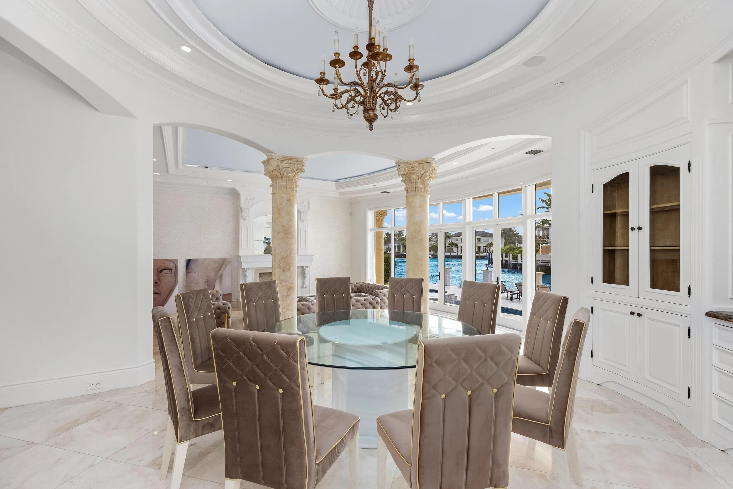 Dining 3