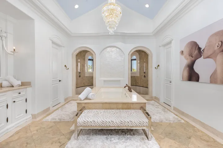Master bath 5