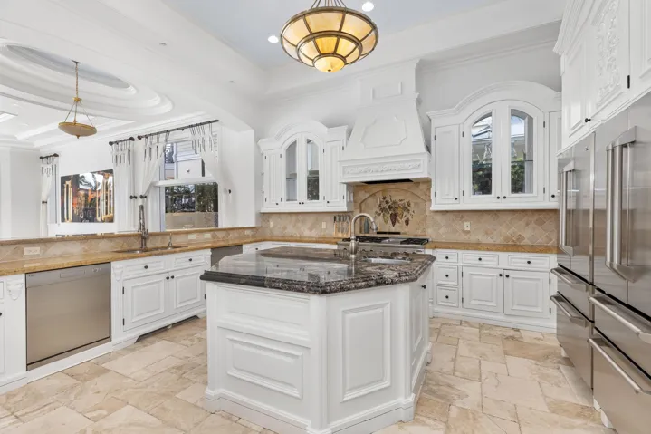 Kitchen 2