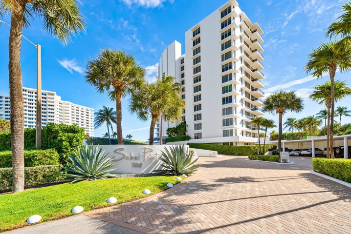 001-700SouthOceanBoulevard-705-BocaRaton