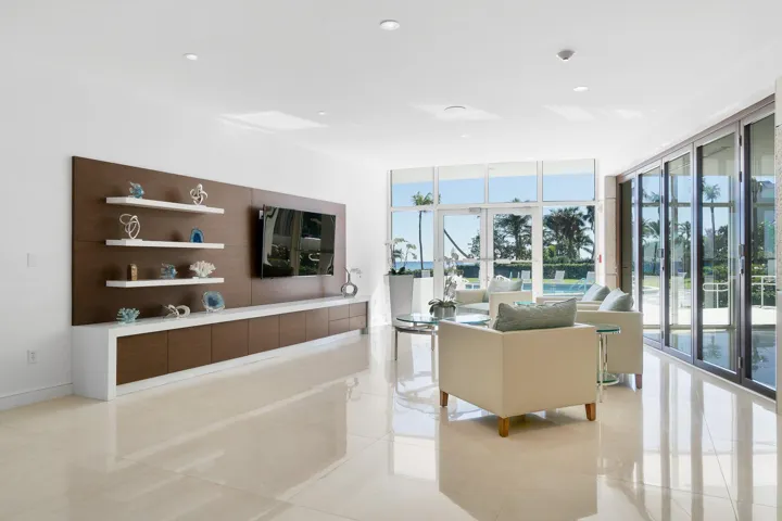 074-700SouthOceanBoulevard-705-BocaRaton