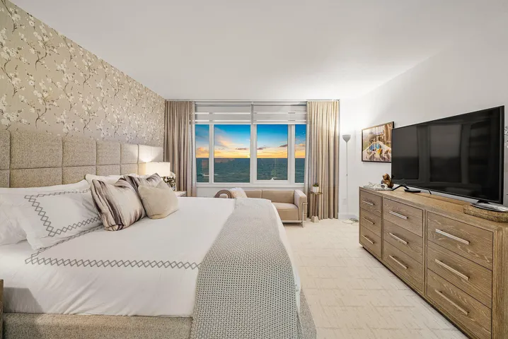 084-700SouthOceanBoulevard-705-BocaRaton