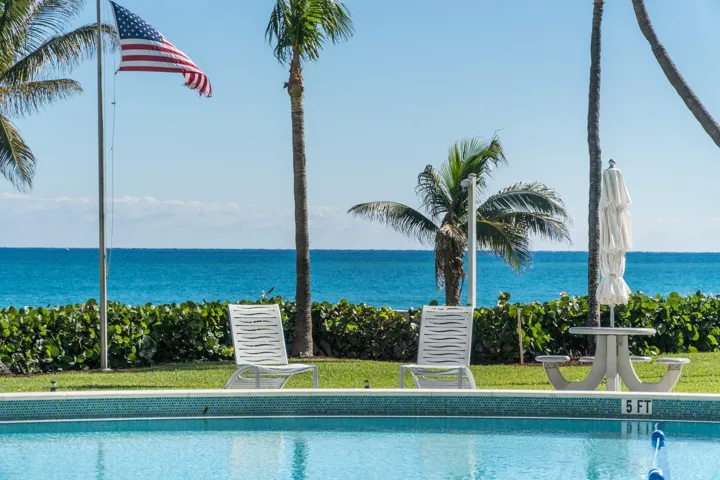 067-700SouthOceanBoulevard-705-BocaRaton