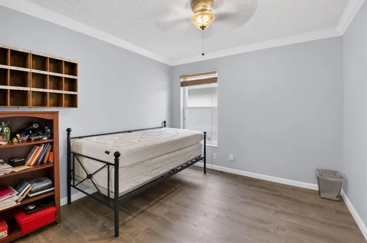 OFFICE/BEDROOM