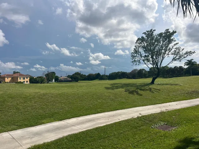 GOLF COURSE VIEW