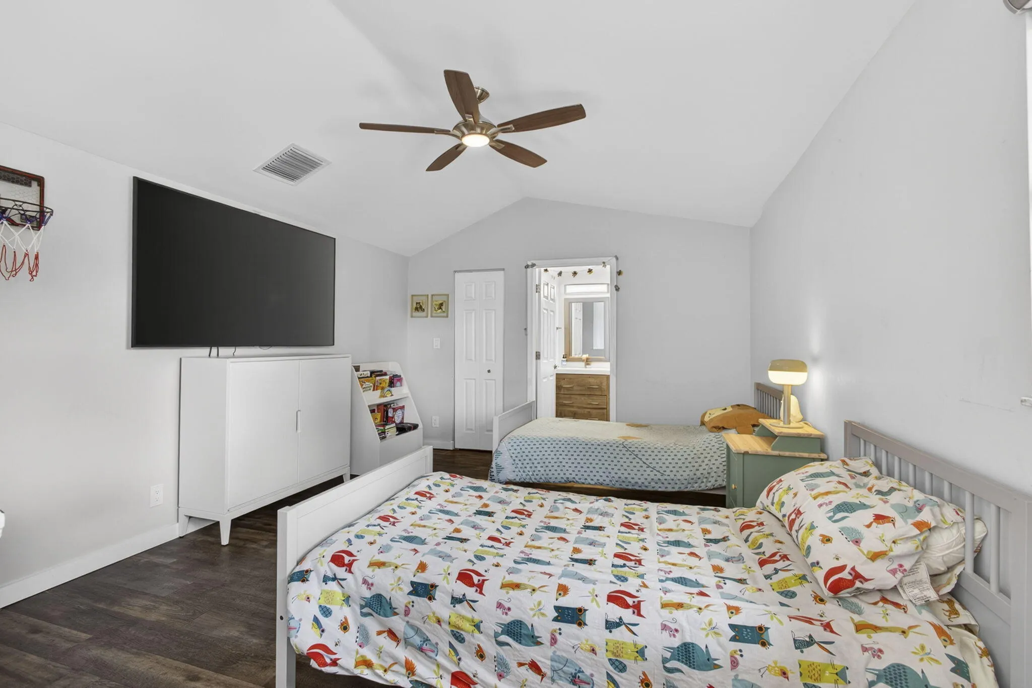 Property photo 24