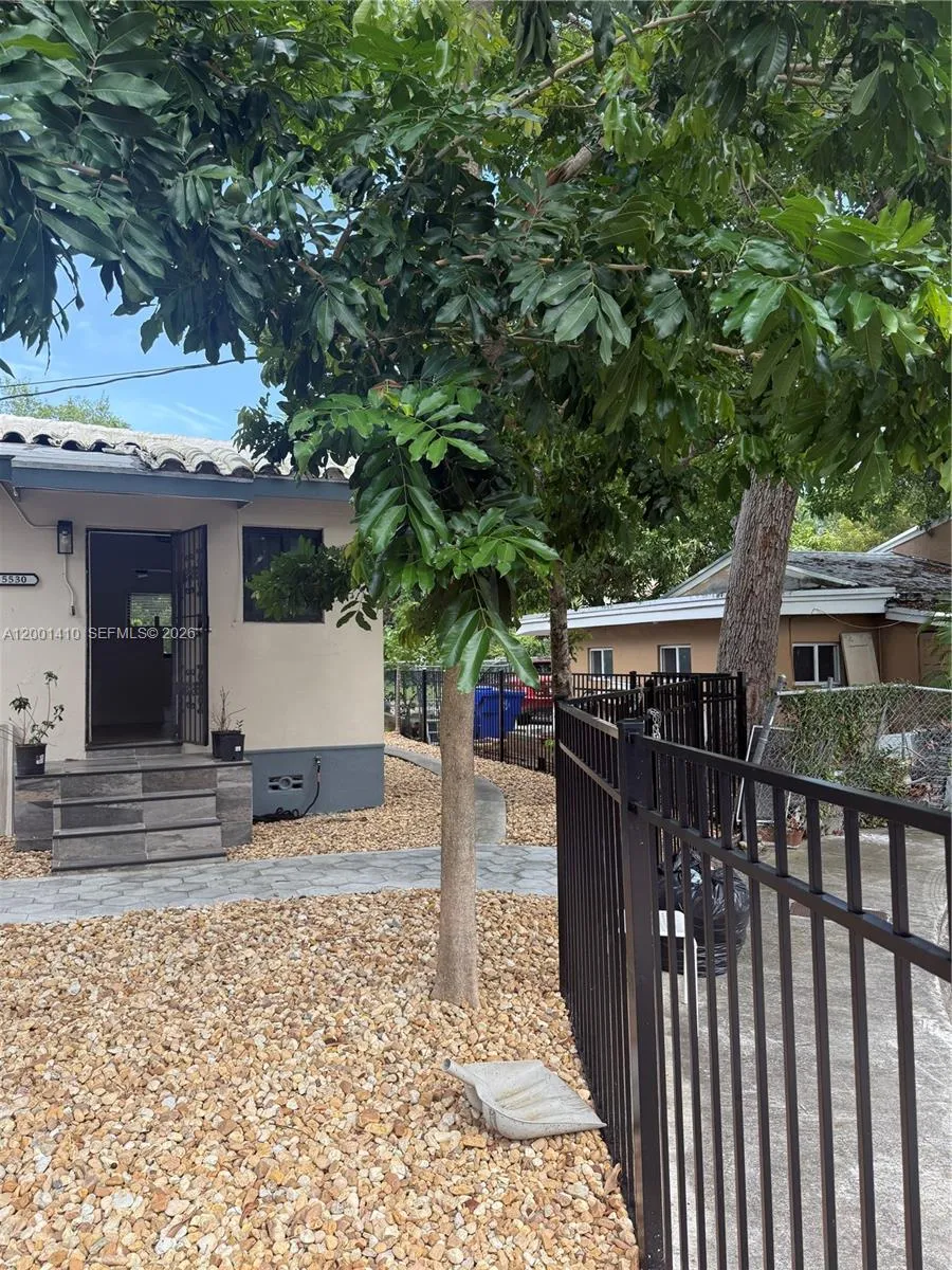 Property photo 42
