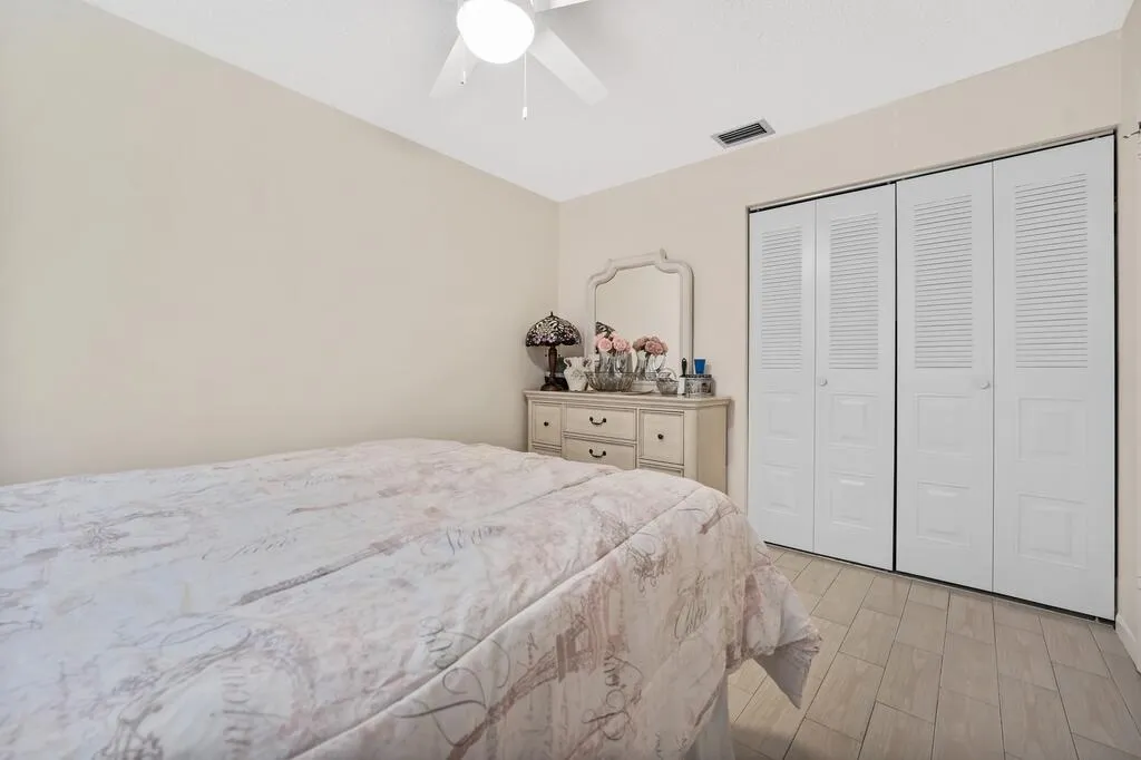 Second bedroom