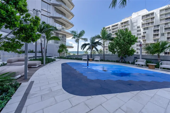 Splash pool for kids