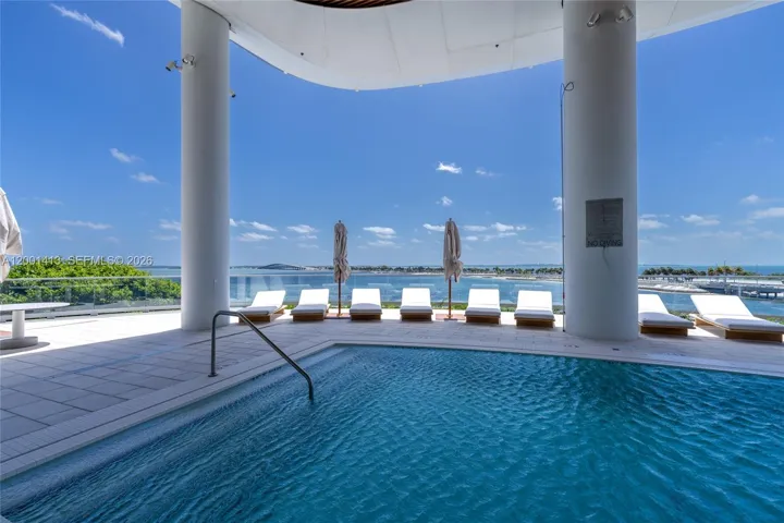 Bayfront pool