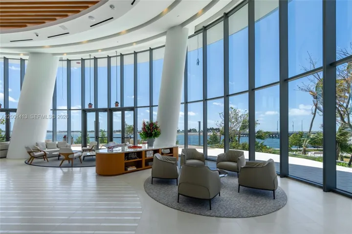 Owner's lounge