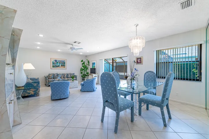 Livingroom-DiningArea