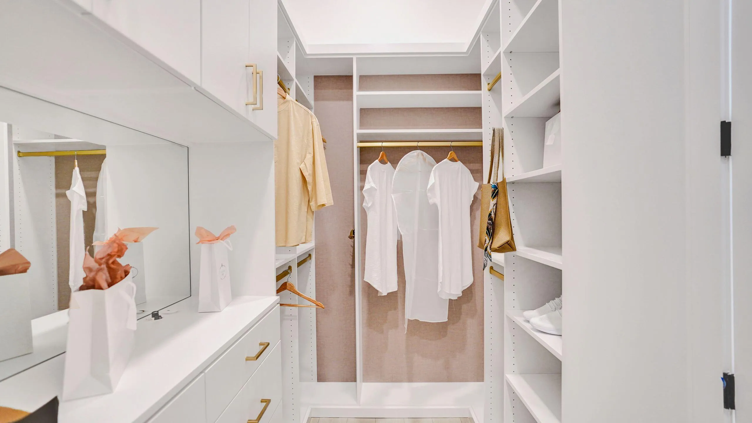 Owner's Closet Model