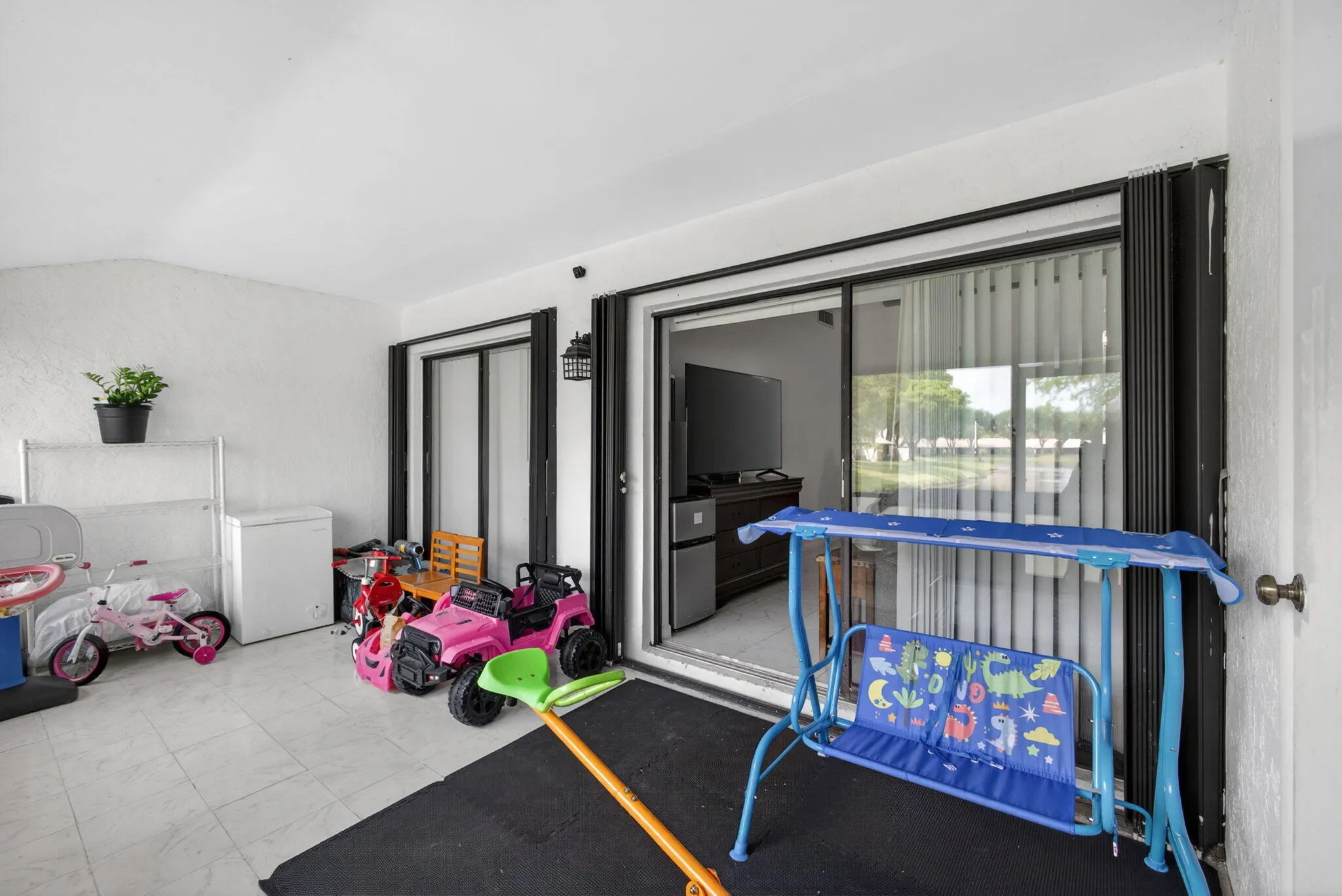 Screened Patio
