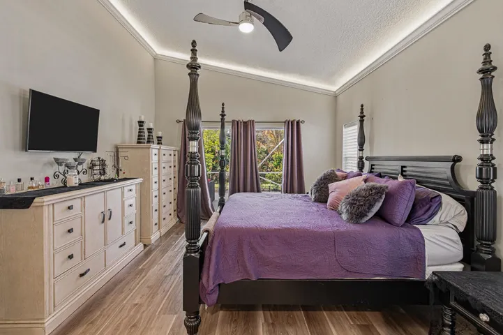 7213 SE Magellan Lane-35
