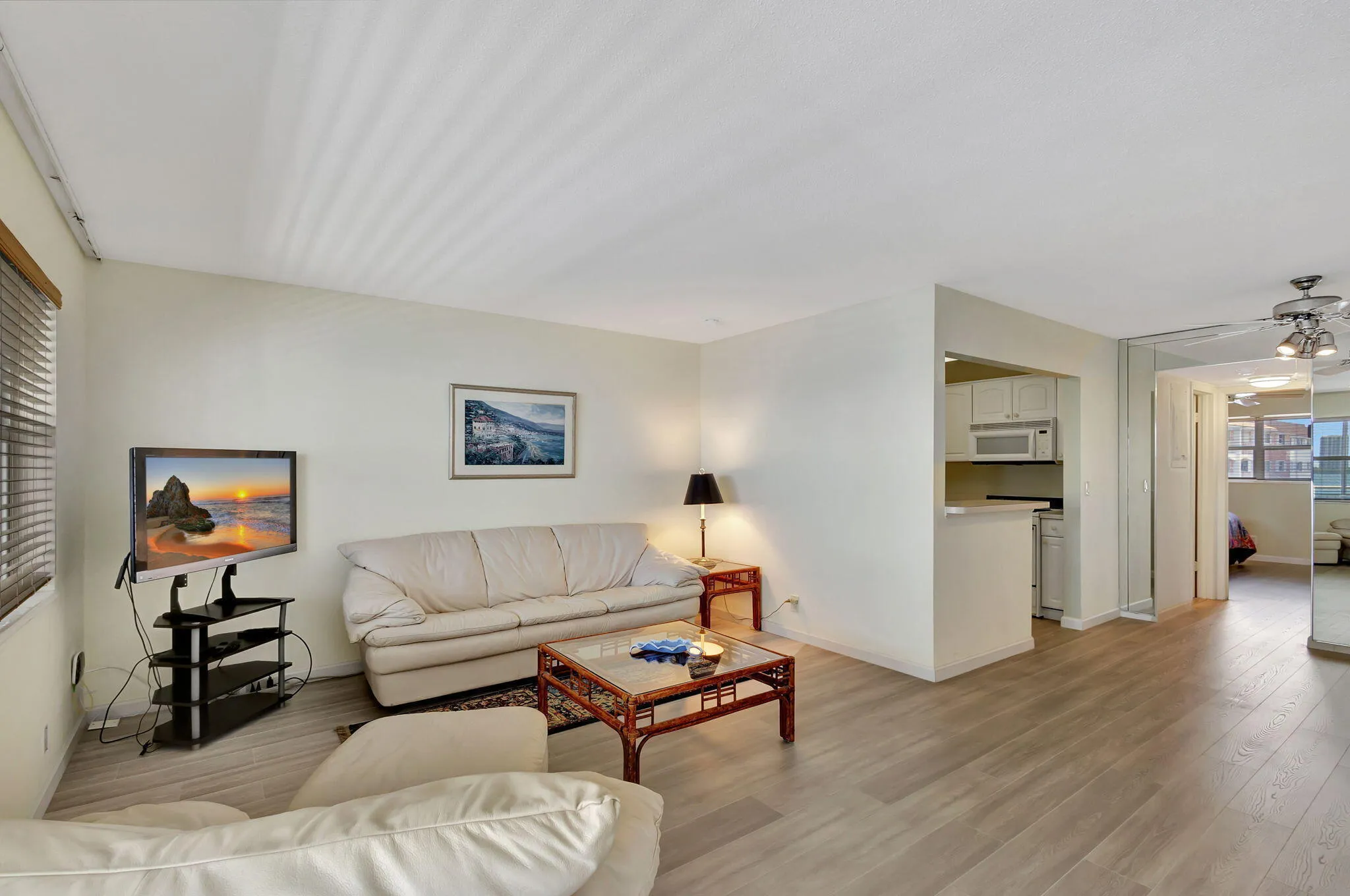 Living Rm