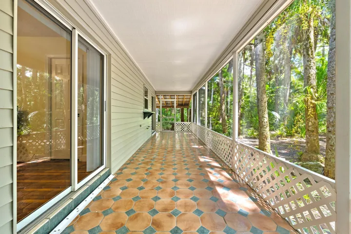 15740 99th St N-22