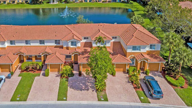 7401 Sarentino Ln Boynton-small-034-014-