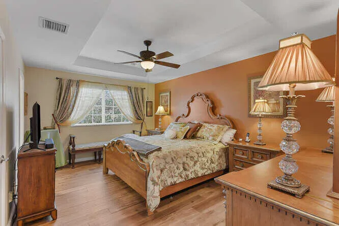 Main bedroom