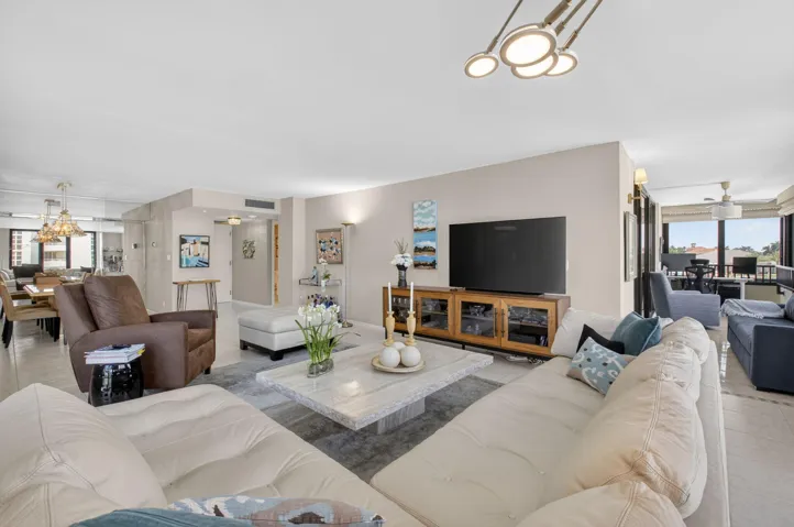 Fabulous entertaining space
