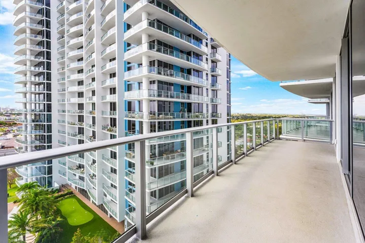 031-220LakeShoreDrive-1415-LakePark-FL-3