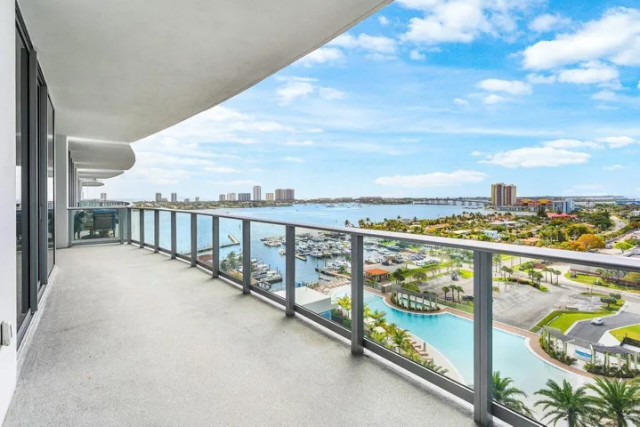029-220LakeShoreDrive-1415-LakePark-FL-3