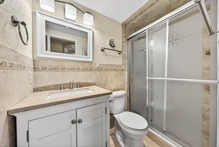 2nd Full Bathroom