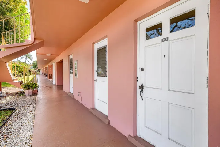 004-300Northeast20thStreet-308-BocaRaton