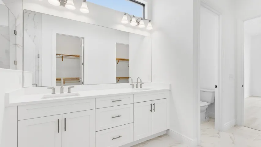 Owner's Bath