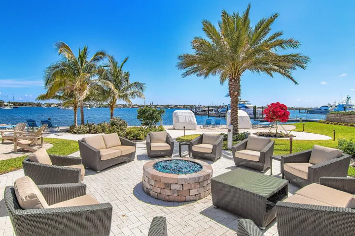 Waterfront Firepit