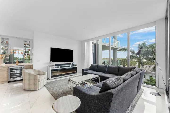 Spacious Living Room