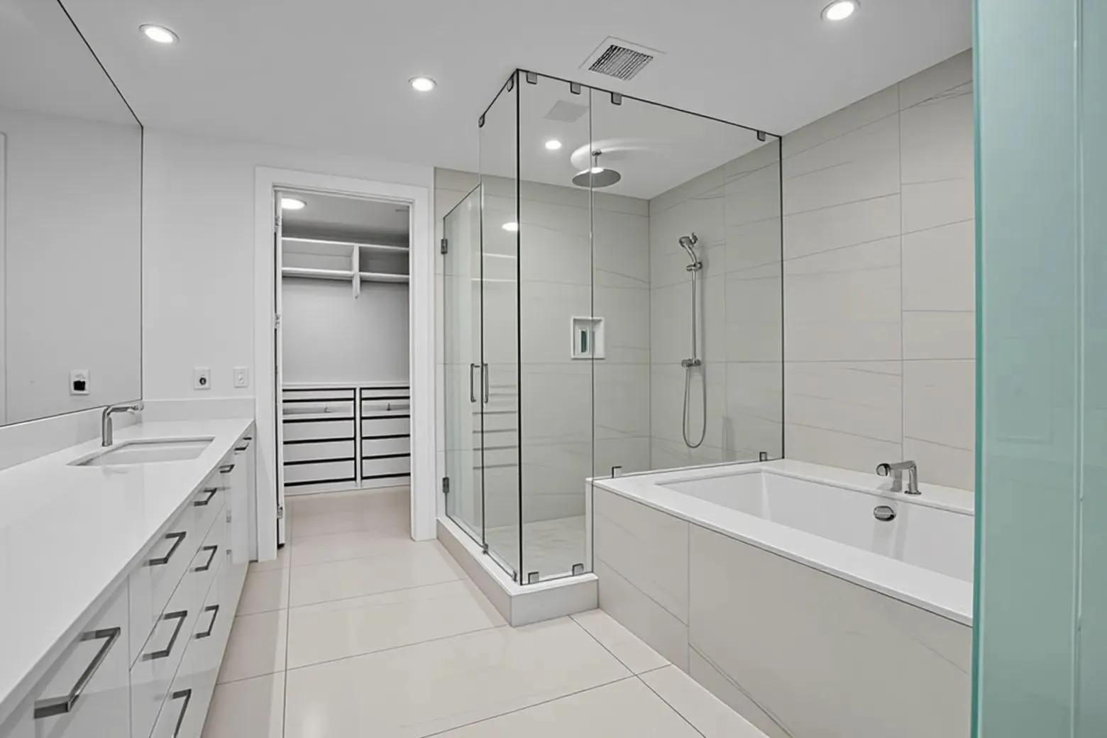 Owner suite bath