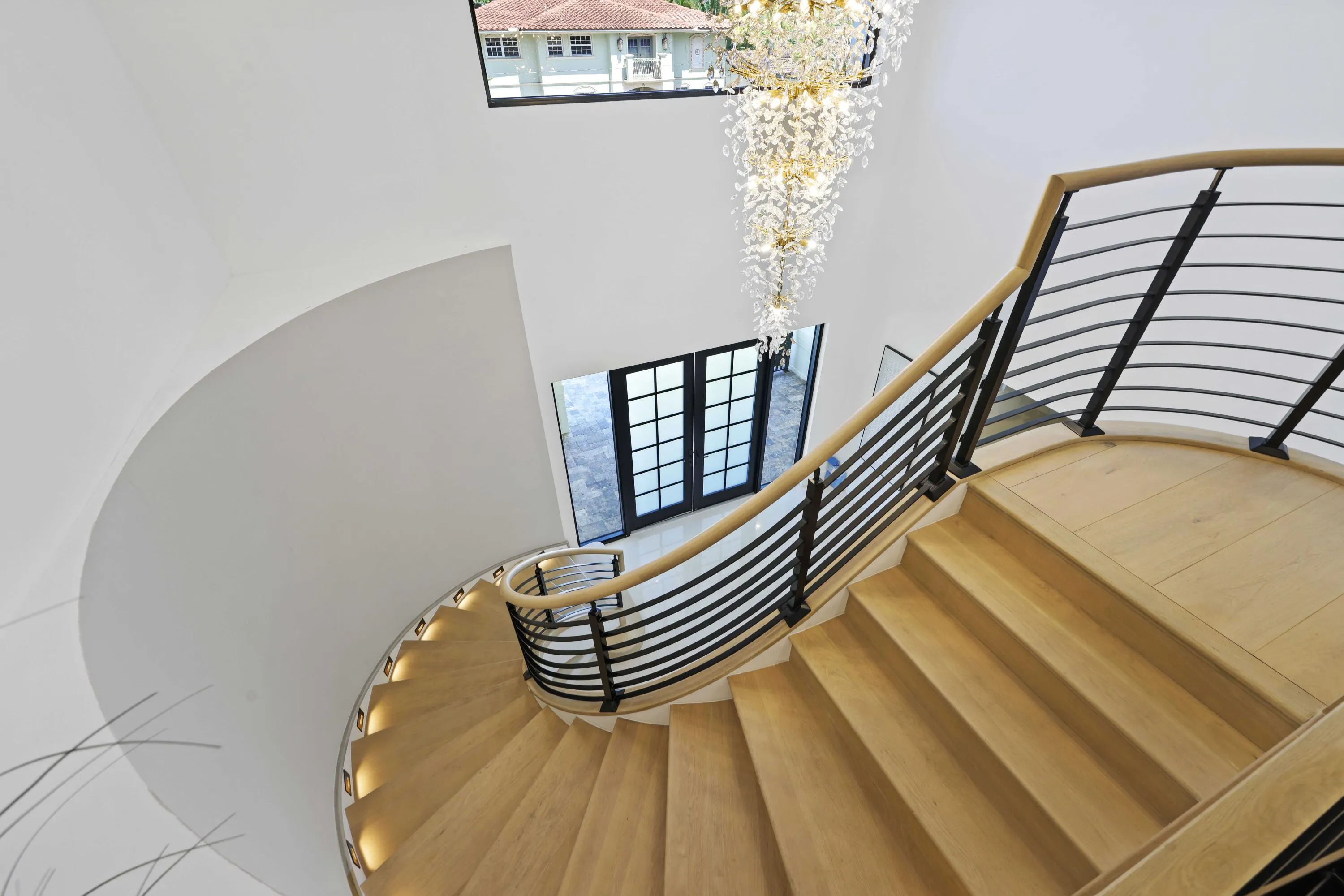 Sweeping Staircase