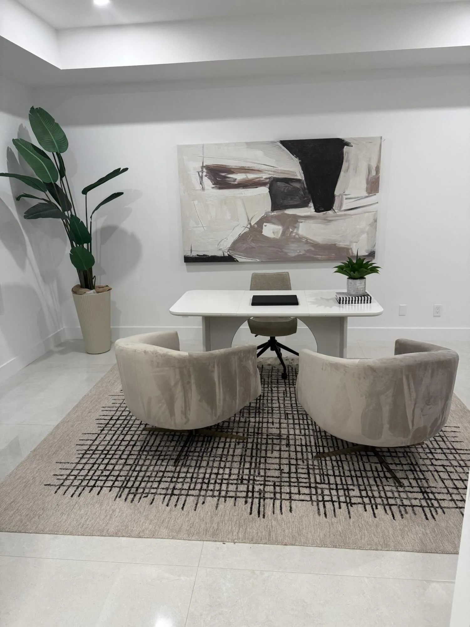 5th bd / office