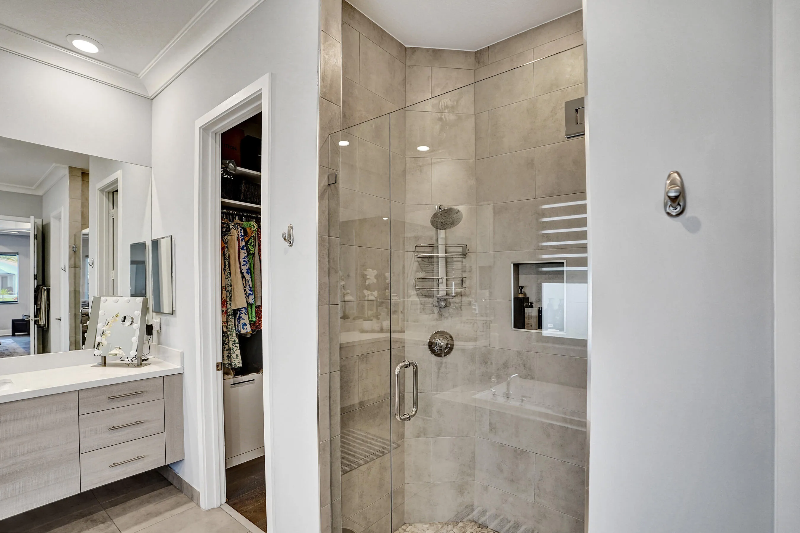 Property photo 77
