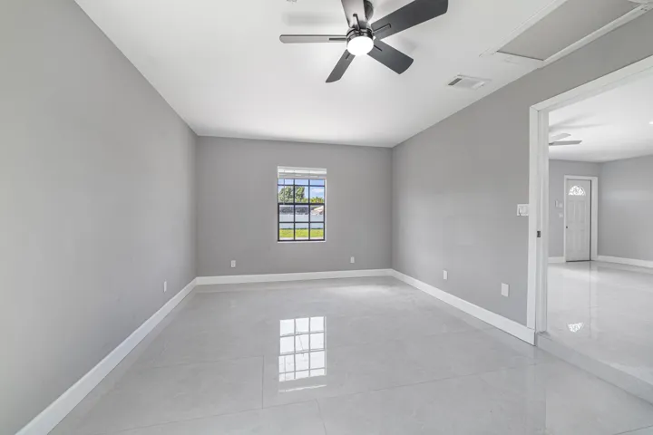 Bedroom4-D