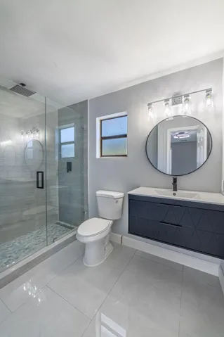 Bedroom1-Bathroom