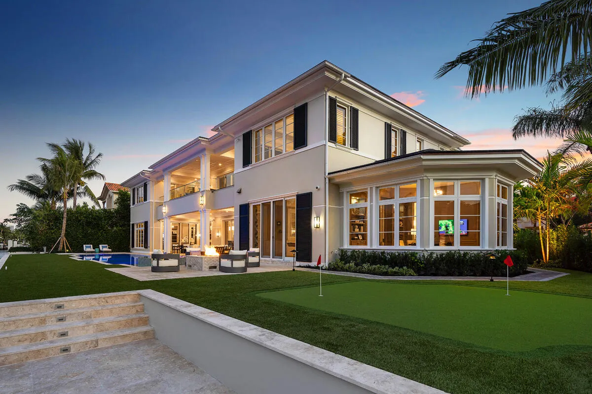 133_Coconut_Palm_Road_Dusk_11