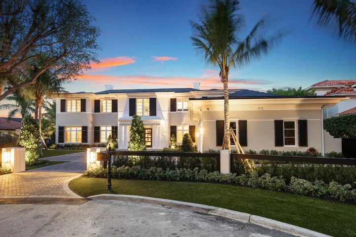133_Coconut_Palm_Road_Dusk_01