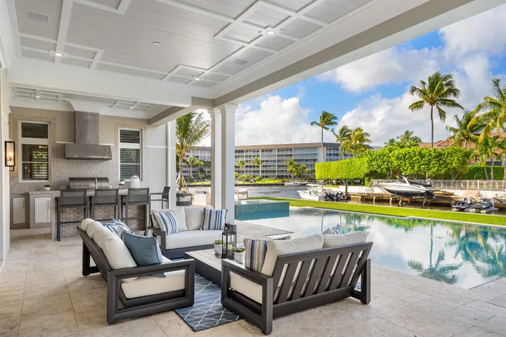 133_Coconut_Palm_Road_09