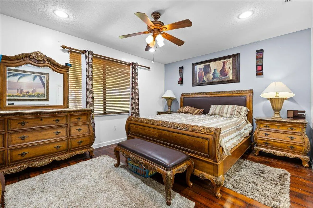 Property photo 30